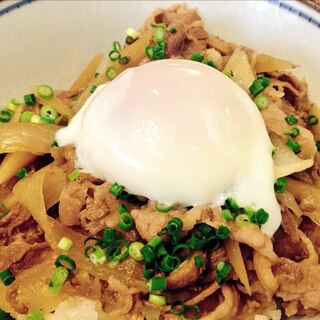 新玉ねぎたっぷり牛丼